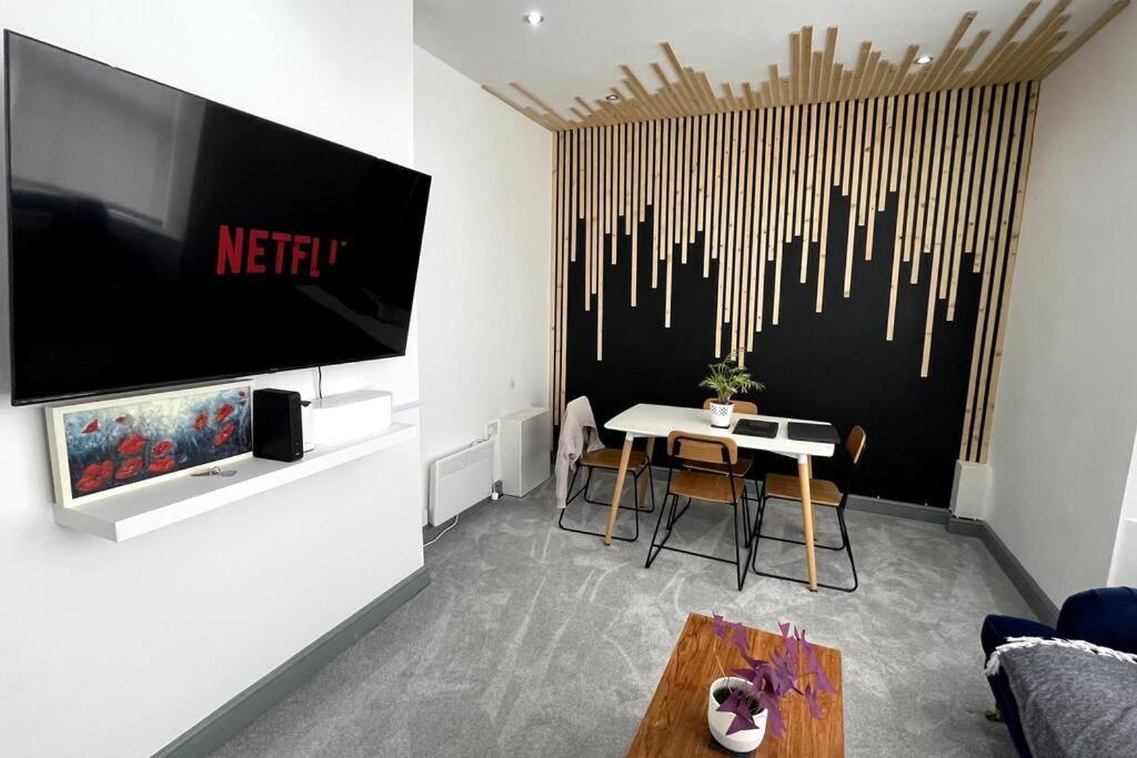 Luxury 2 Bed Duplex Apartment By Yo Room! - Leicester City- Free Parking Bagian luar foto